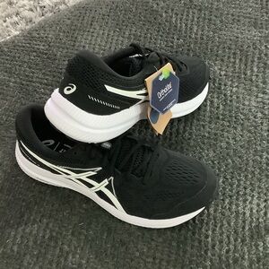 ASICS Black and White Men's Athletic Running Shoes